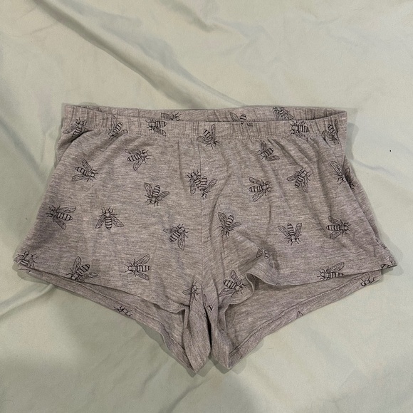 Cute bee pj shorts - Picture 1 of 1